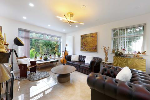 6 bedroom detached house for sale, Old Beaconsfield Road, Farnham Common, SL2