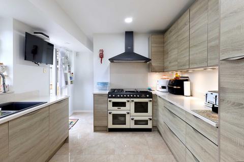 6 bedroom detached house for sale, Old Beaconsfield Road, Farnham Common, SL2