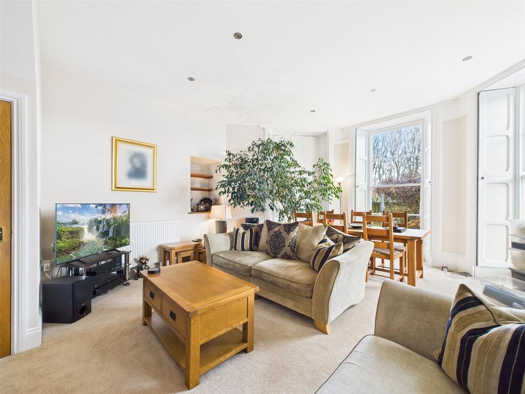 Living / Dining Room