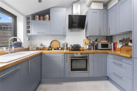 3 bedroom terraced house for sale, Linden Road, Hampton