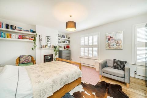 undefined, Eastbourne Road, Brentford TW8