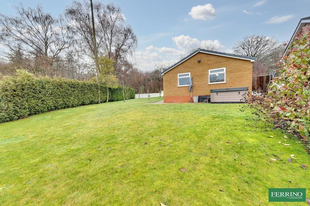 Detached Garage