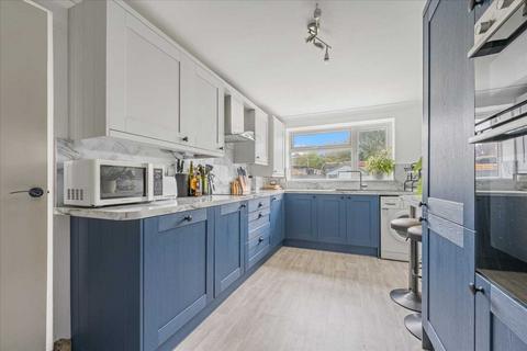 1 bedroom apartment for sale, Shaftesbury Road, Charminster, Bournemouth