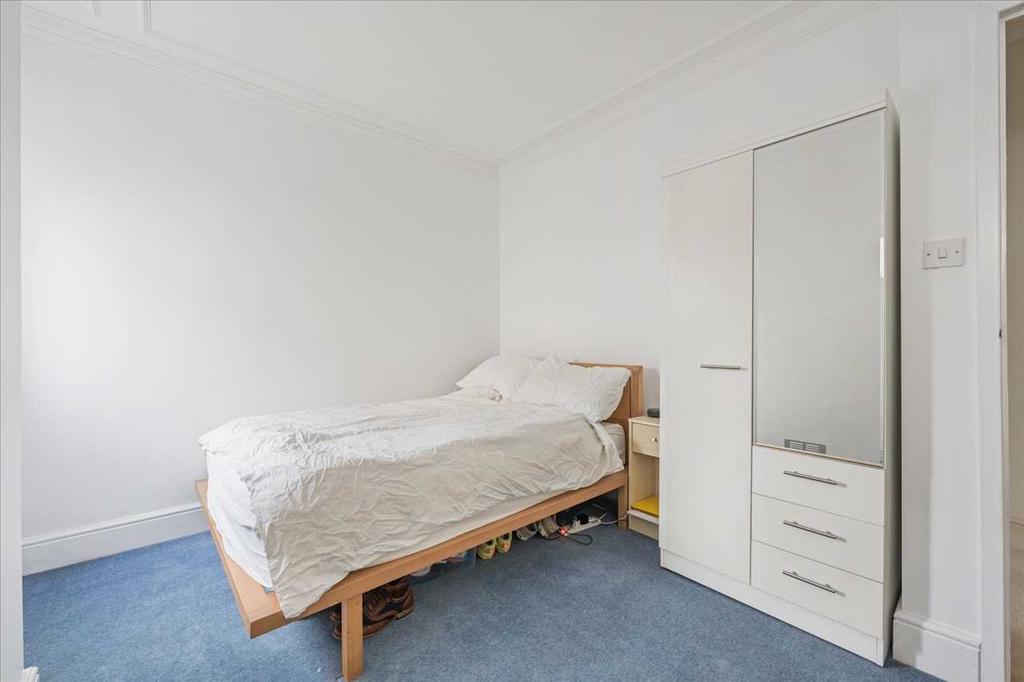 Bedroom Photo 2