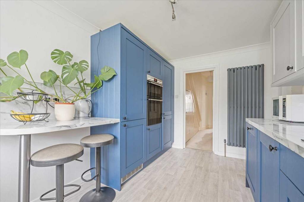 Contemporary Kitchen