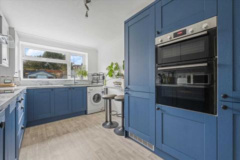 1 bedroom apartment for sale, Shaftesbury Road, Charminster, Bournemouth