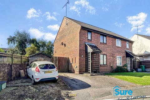 3 bedroom semi-detached house to rent, Allsopp Close, Newnham, GL14.