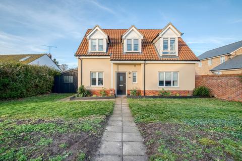 3 bedroom semi-detached house for sale, Victoria Close, Bury St. Edmunds IP28