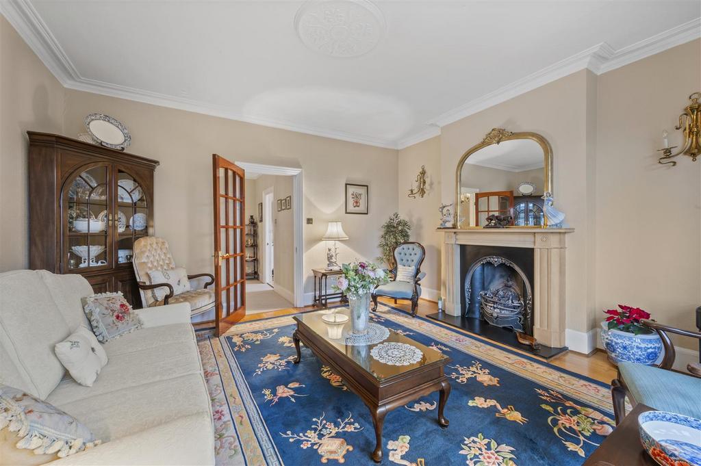 128 A Pepys Road-11.jpg