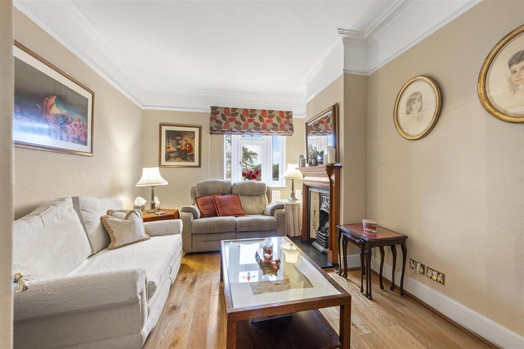 128 A Pepys Road-14.jpg