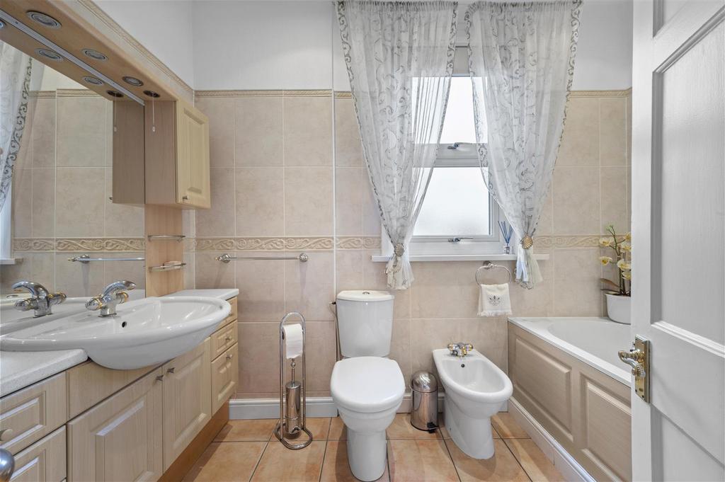 128 A Pepys Road-18.jpg