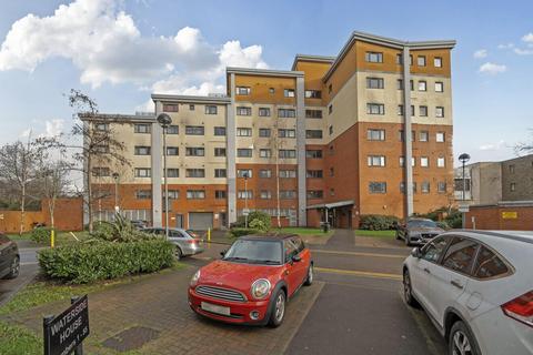 2 bedroom flat for sale, Abbey Close, Taunton TA1