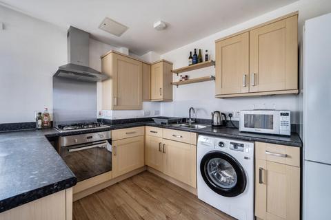 2 bedroom flat for sale, Abbey Close, Taunton TA1