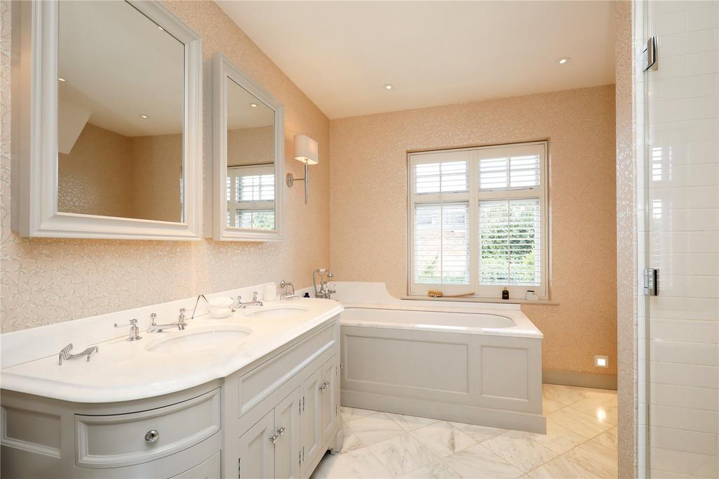 Principal Bathroom