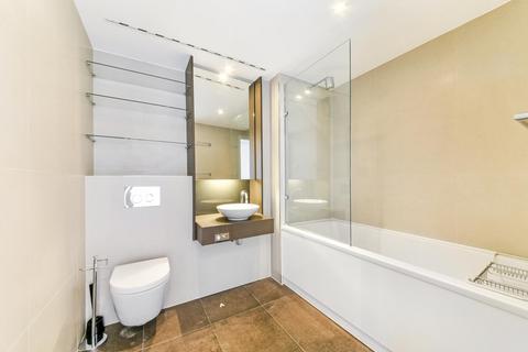 2 bedroom apartment to rent, Carpenter House, Trafalgar Gardens, E1