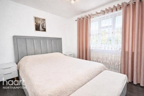 undefined, Aster Close, Northampton