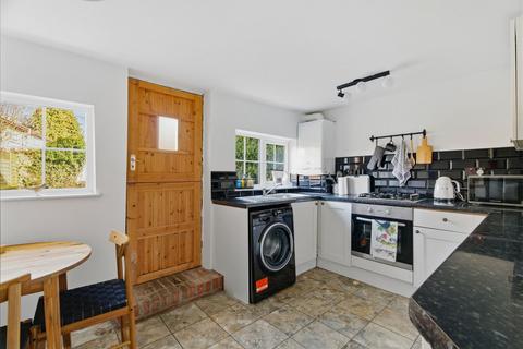 undefined, The Druce, Clavering
