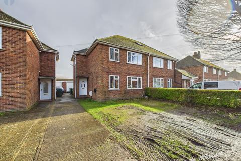 3 bedroom semi-detached house for sale, Henry Road, Aylesbury