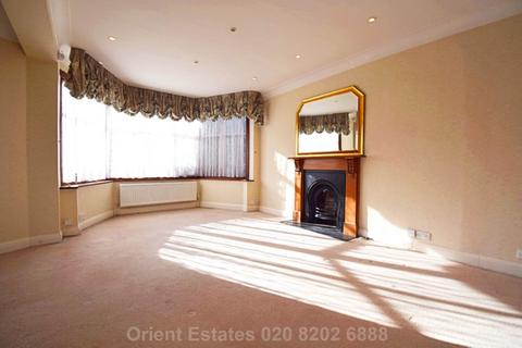 4 bedroom detached house for sale, Vaughan Avenue, London