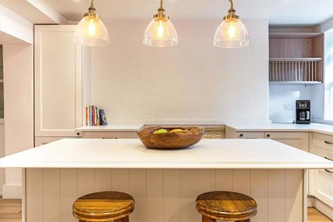 undefined, Surrey Square, London SE17