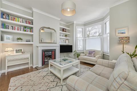 2 bedroom maisonette for sale, Sugden Road, SW11