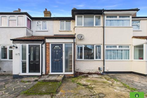 2 bedroom semi-detached house to rent, Elm Park Avenue, Essex RM12