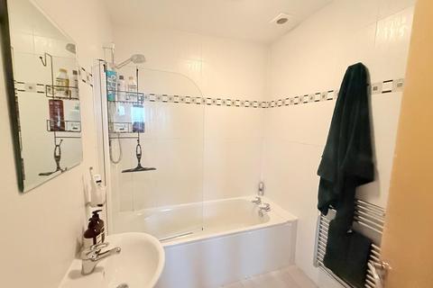undefined, Bolling Road, Ilkley, West Yorkshire, UK, LS29