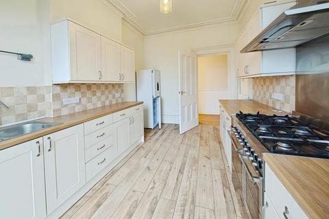 1 bedroom apartment to rent, South Road, Bristol BS20
