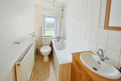 1 bedroom apartment to rent, South Road, Bristol BS20