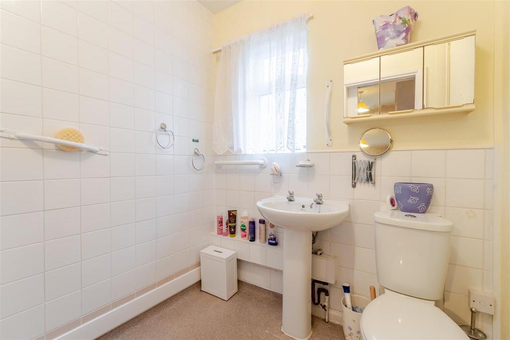 10 Court Ave Yatton BS49 4 EP 11.jpg