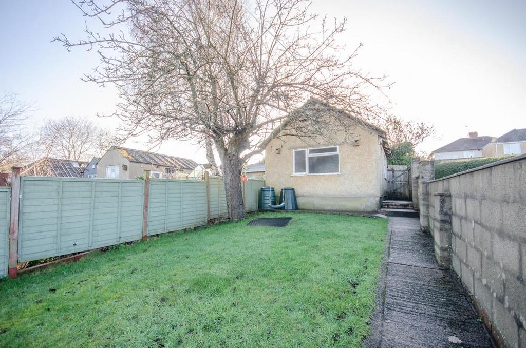 Rear garden pic 2.jpg