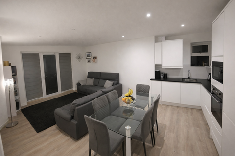 undefined, Long Lane, Uxbridge, UB10