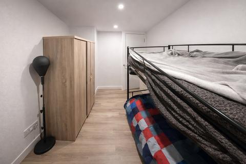 undefined, Long Lane, Uxbridge, UB10