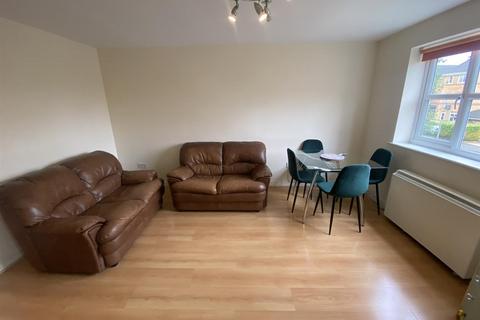 2 bedroom apartment to rent, West Way, Edgware