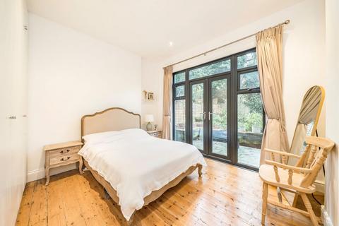 2 bedroom flat for sale, Milton Road, London N6