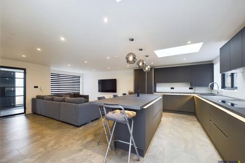 undefined, Rosedale Crescent, Reading RG6