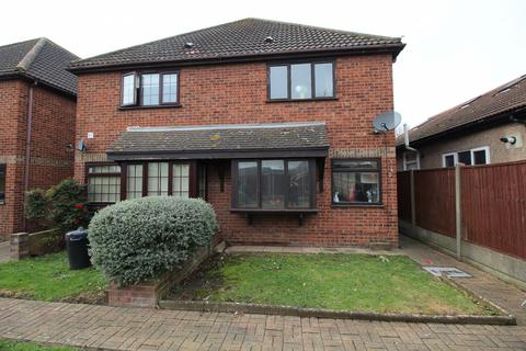 1 bedroom semi-detached house for sale, Betterton Road, Rainham RM13