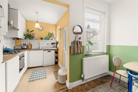 2 bedroom end of terrace house for sale, Belgrave Road, Sale