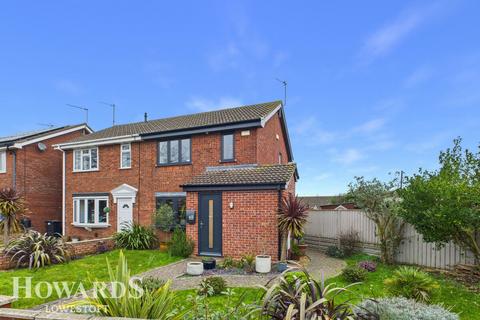 undefined, Rozlyne Close, Lowestoft