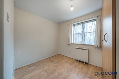 Studio for sale, Woodvale Way, London NW11
