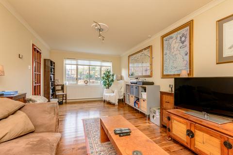 undefined, 11 East Lillypot, Trinity, Edinburgh, EH5 3BH