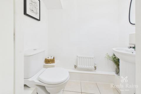 2 bedroom terraced house for sale, Riverside View, West Yorkshire WF10