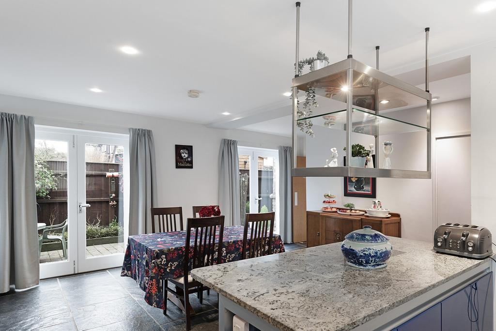 Kitchen/Breakfast