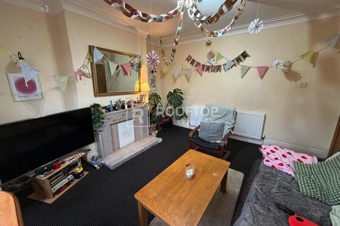 undefined, St. Annes Road, Leeds LS6
