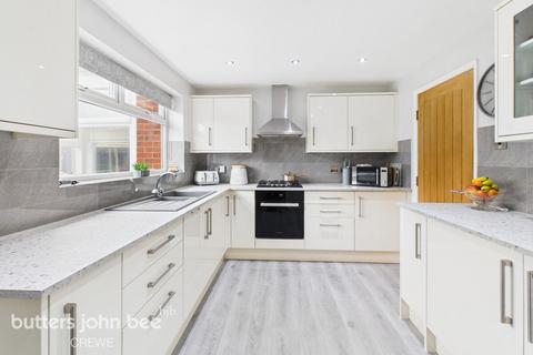 3 bedroom detached house for sale, Thorn Tree Drive, Crewe