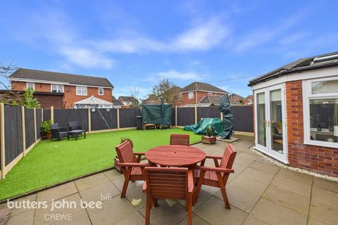 3 bedroom detached house for sale, Thorn Tree Drive, Crewe