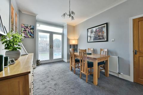 4 bedroom semi-detached house for sale, Warwick Grove, Manchester M34