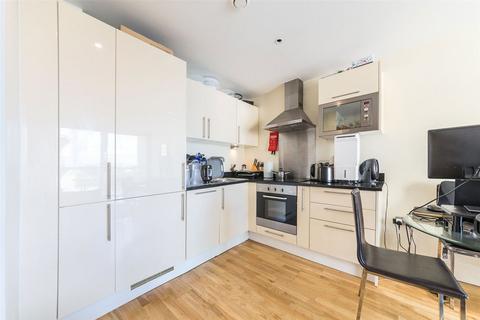 1 bedroom flat to rent, Denison House, London E14