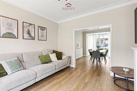3 bedroom terraced house for sale, Buckingham Close, Enfield, EN1