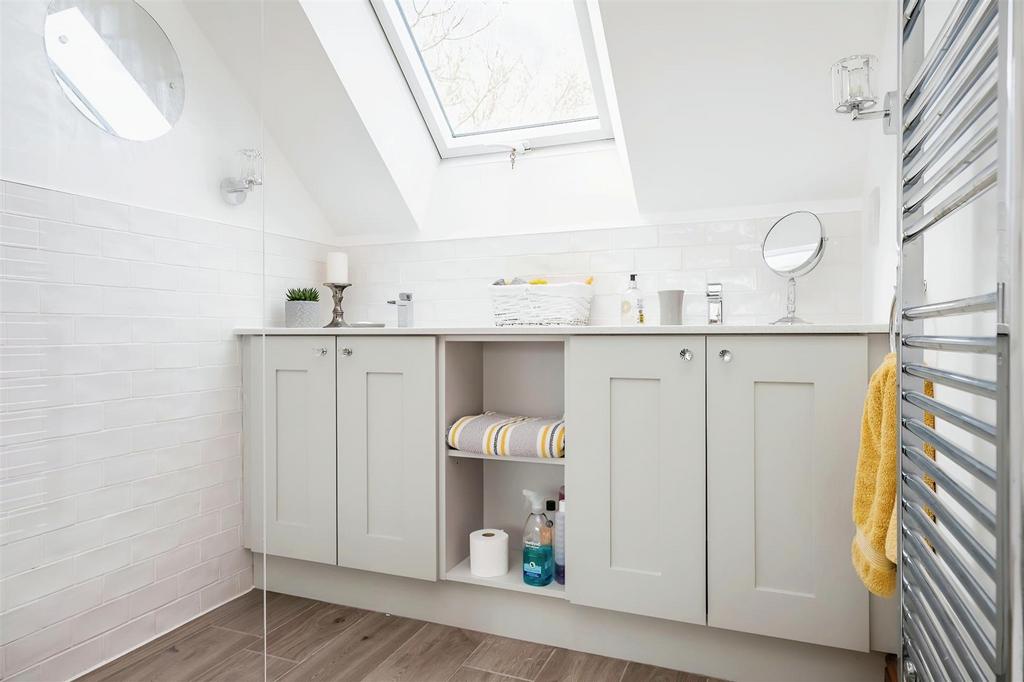 3fa5e29b-A 20 BEDROOM 202 20 EN 20 SUITE 20 B 2074.jpg